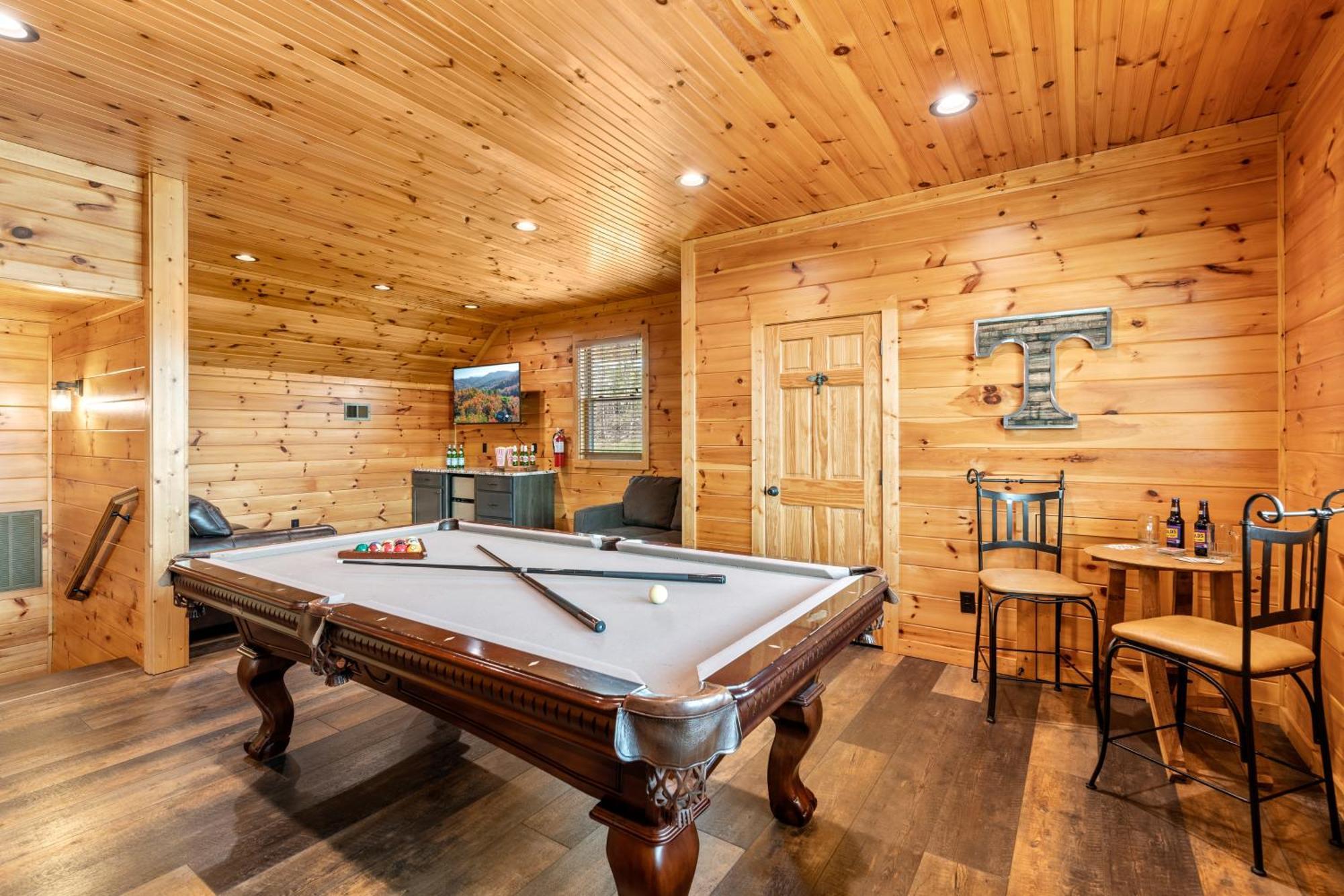 3 Lazy Bears Chalet Gatlinburg Eksteriør billede