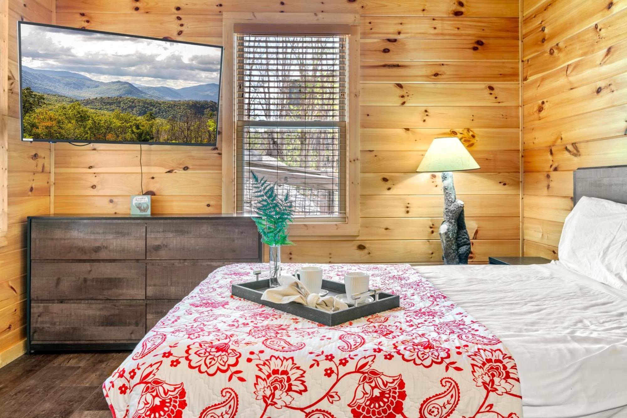 3 Lazy Bears Chalet Gatlinburg Eksteriør billede